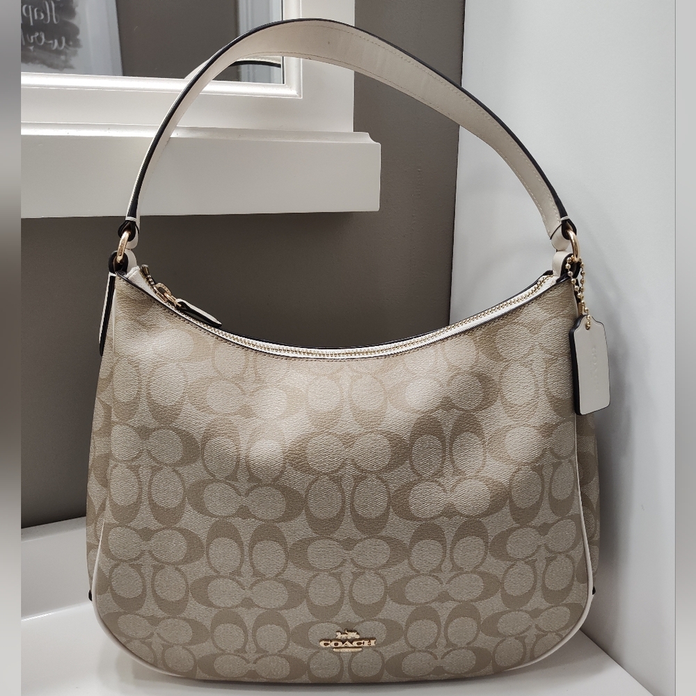 🥰EUC Coach #F29209 Signature Monogram Logo Leather Shoulder Satchel Bag, 🤎